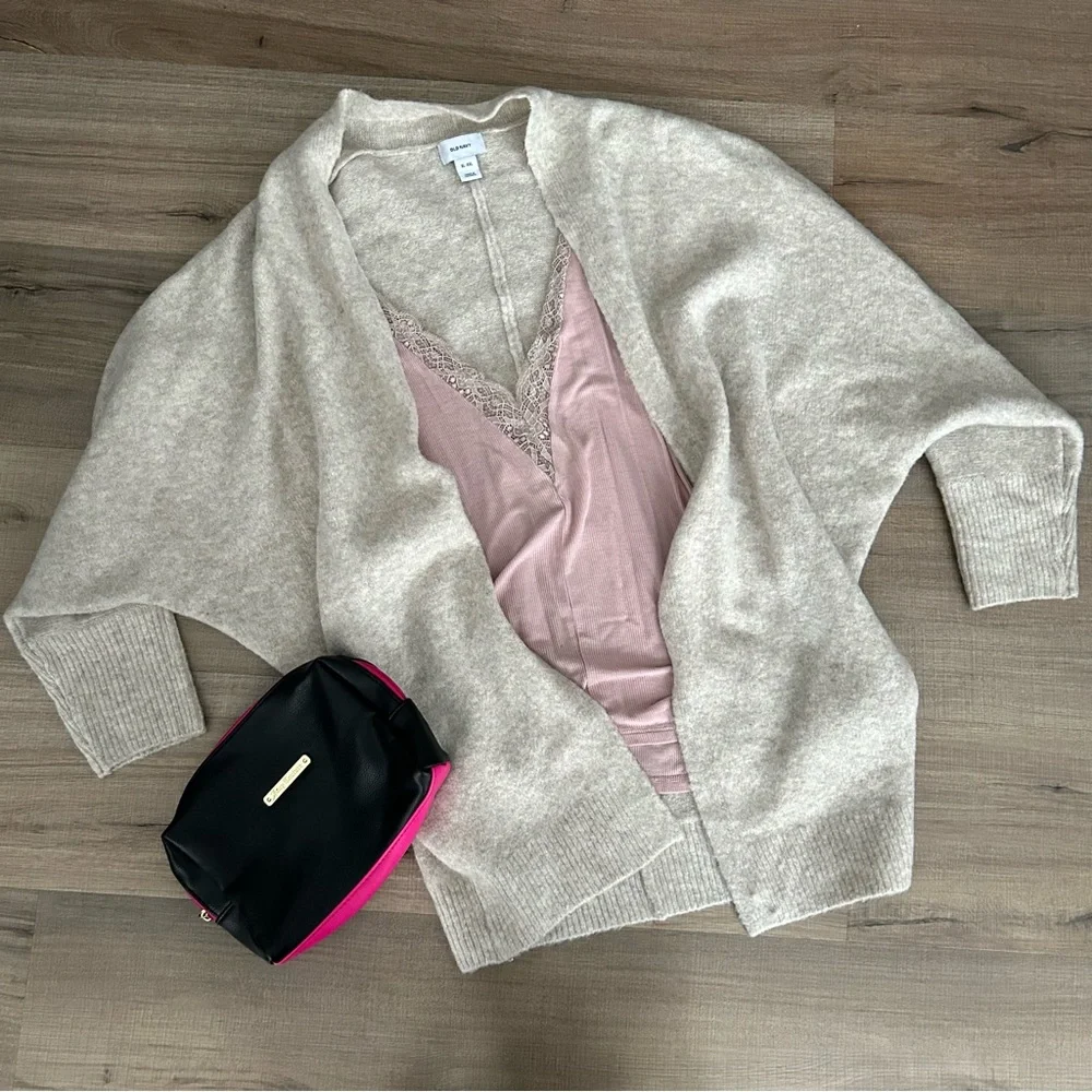 Old Navy Cream/Tan Cardigan Sweater